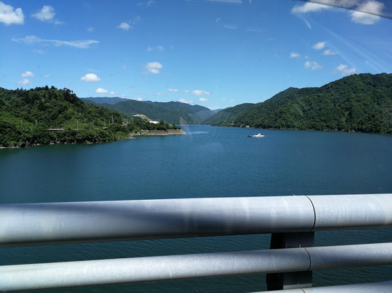 徳山ダム湖